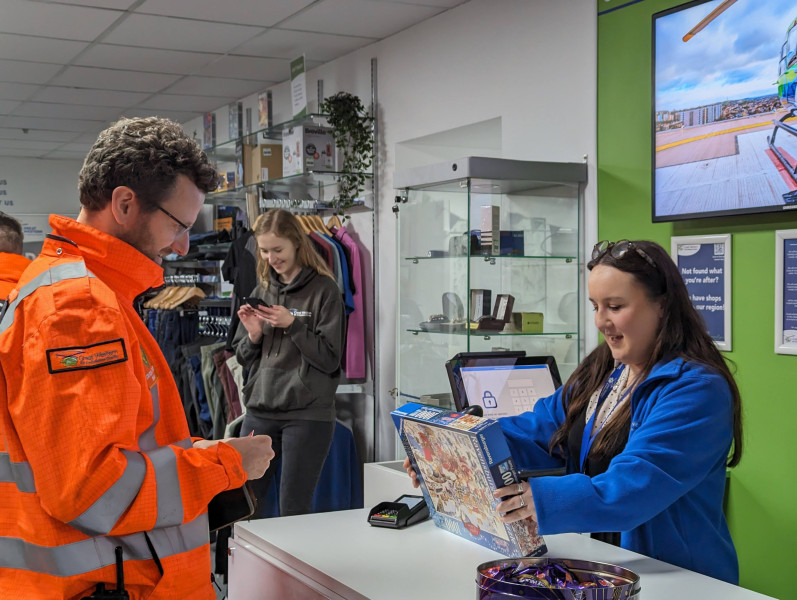 Saturday Till Volunteer – Flexi - Westbury on Trym Shop (Age 18+)