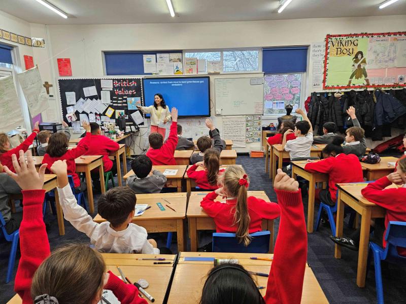 Inspire children to engage in climate action by delivering workshops in primary schools in Bristol!